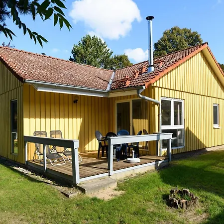 Komfortabler Doppelbungalow Mit Terrasse Im Ferienpark Mirow * Granzow