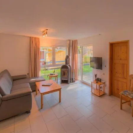 Komfortabler Doppelbungalow Mit Terrasse Im Ferienpark Mirow *