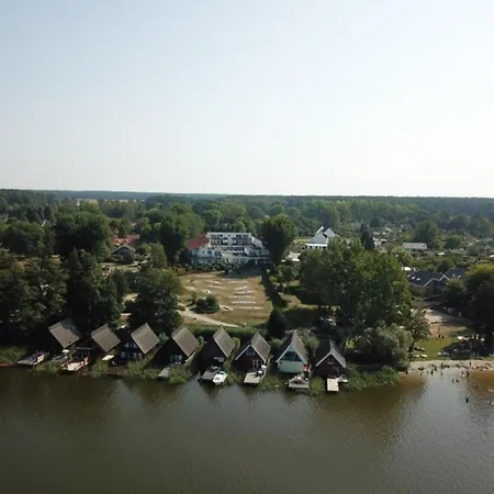 Komfortabler Doppelbungalow Mit Terrasse Im Ferienpark Mirow Holiday home *